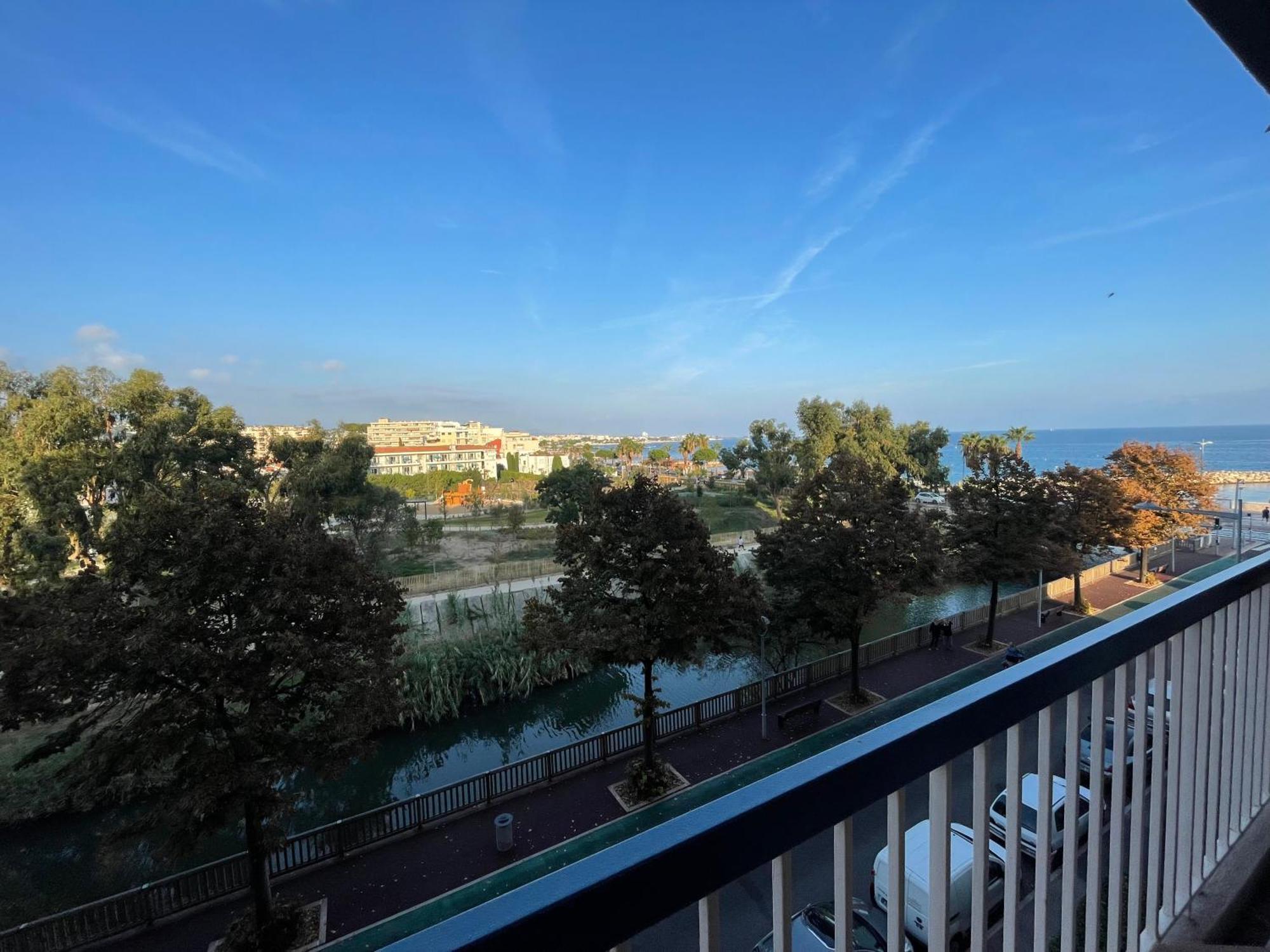 Vue Sur Mer - Magnifique Appartement Tout Confort - Terrasse Et Parking Prive كانيو سور مير المظهر الخارجي الصورة